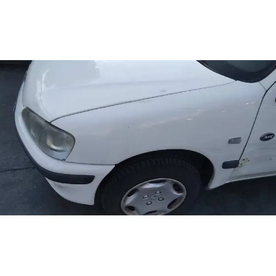 PEUGEOT 106 (S2) '2000 KID BLANCO