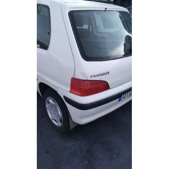 PEUGEOT 106 (S2) '2000 KID BLANCO