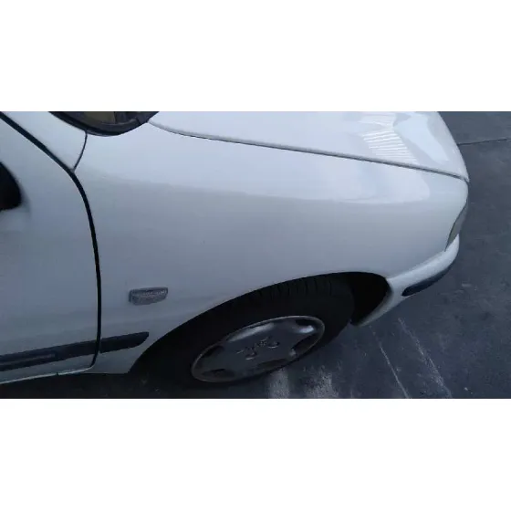 PEUGEOT 106 (S2) '2000 KID BLANCO