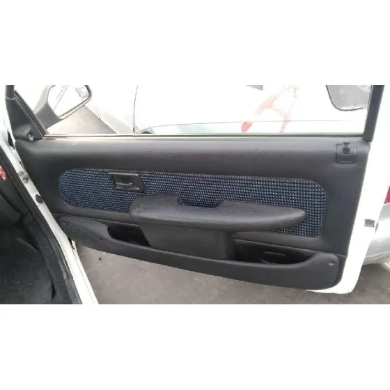 PEUGEOT 106 (S2) '2000 KID BLANCO