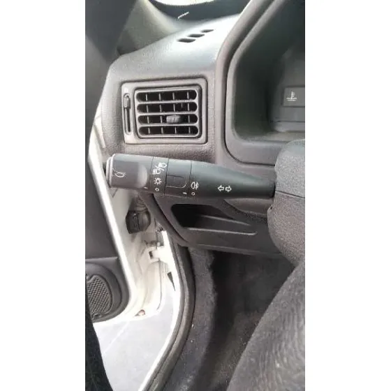 PEUGEOT 106 (S2) '2000 KID BLANCO