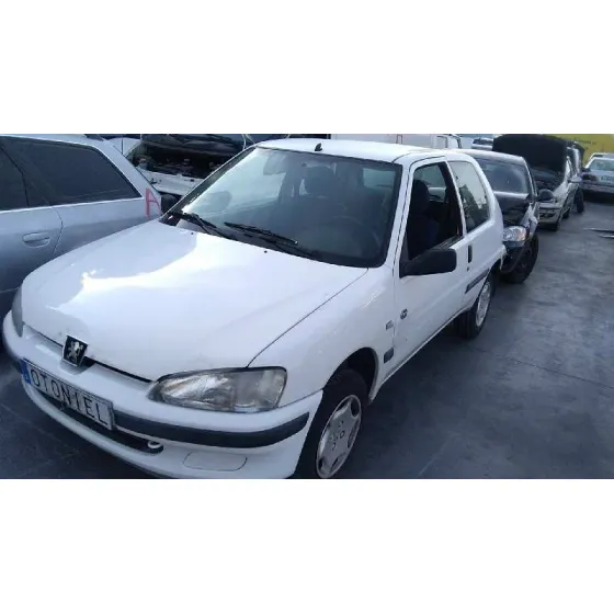 PEUGEOT 106 (S2) '2000 KID BLANCO