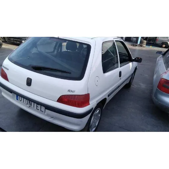 PEUGEOT 106 (S2) '2000 KID BLANCO