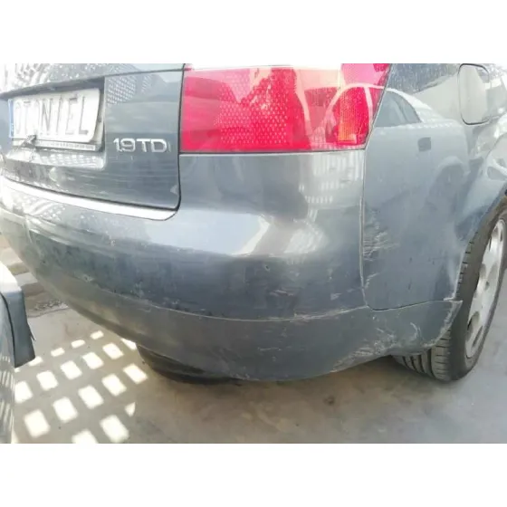 AUDI A4 BERLINA (8E) '2004 1.9 TDI (96KW) GRIS