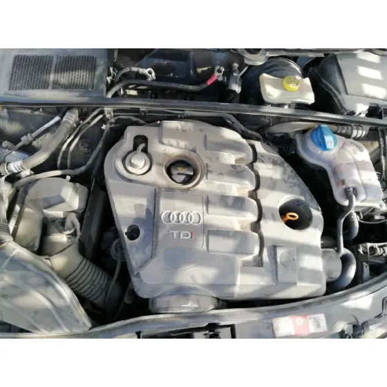 AUDI A4 BERLINA (8E) '2004 1.9 TDI (96KW) GRIS