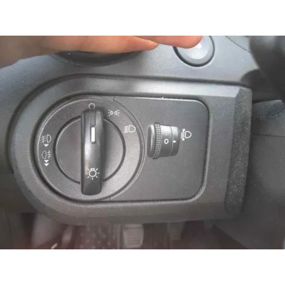 FORD FIESTA (CBK) '2005 AMBIENTE NEGRO