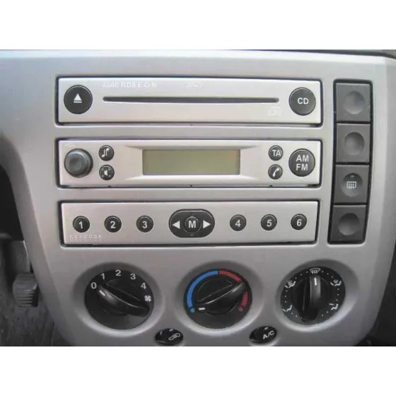 FORD FIESTA (CBK) '2005 AMBIENTE NEGRO