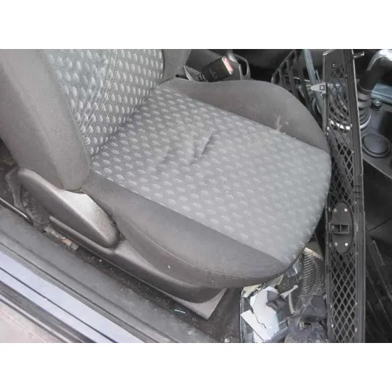 FORD FIESTA (CBK) '2005 AMBIENTE NEGRO