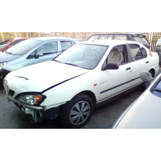 NISSAN PRIMERA BERLINA (P11) '2001 BASICO BLANCO