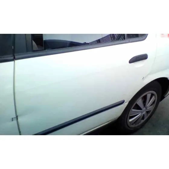 NISSAN PRIMERA BERLINA (P11) '2001 BASICO BLANCO