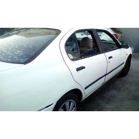 NISSAN PRIMERA BERLINA (P11) '2001 BASICO BLANCO