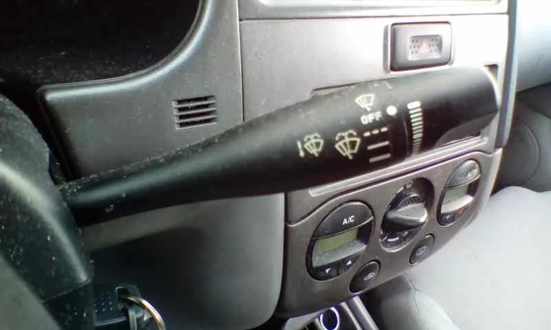 NISSAN PRIMERA BERLINA (P11) '2001 BASICO BLANCO