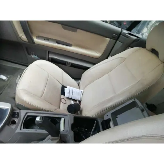 VOLVO C70 CABRIOLET '2007 D5 MOMENTUM GRANATE