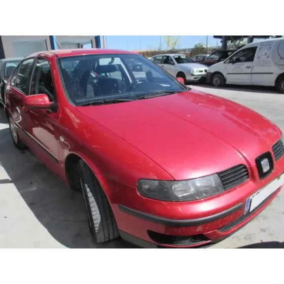 SEAT LEON (1M1) '2001 SIGNO ROJO