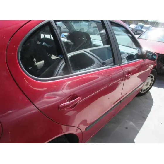 SEAT LEON (1M1) '2001 SIGNO ROJO