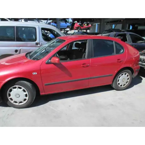 SEAT LEON (1M1) '2001 SIGNO ROJO