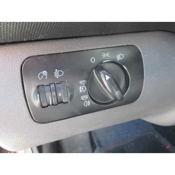 SEAT LEON (1M1) '2001 SIGNO ROJO