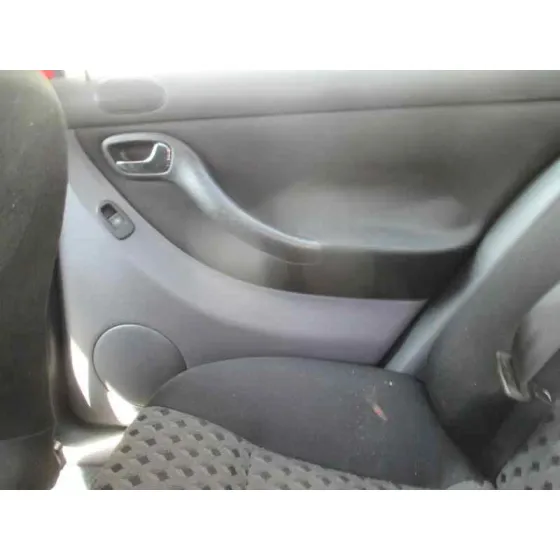 SEAT LEON (1M1) '2001 SIGNO ROJO