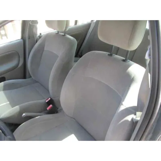 RENAULT CLIO II FASE II (B/CB0) '2004 AUTHENTIQUE AZUL
