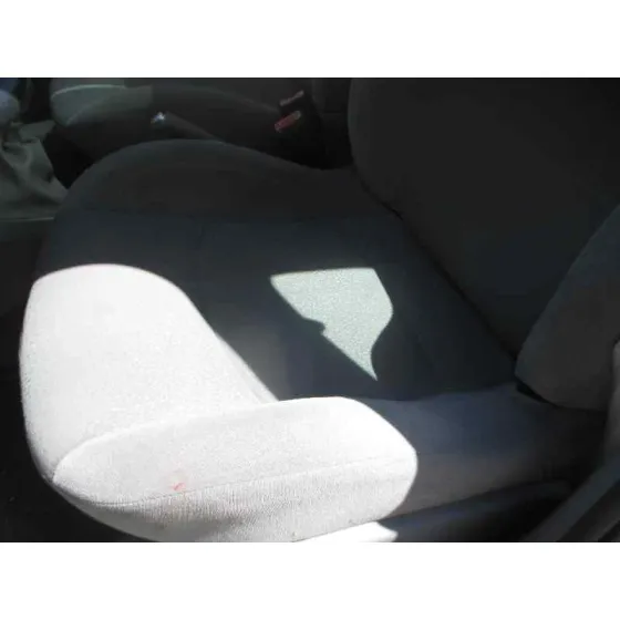 RENAULT CLIO II FASE II (B/CB0) '2004 AUTHENTIQUE AZUL