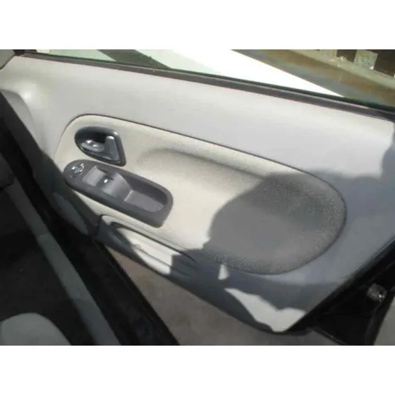 RENAULT CLIO II FASE II (B/CB0) '2004 AUTHENTIQUE AZUL