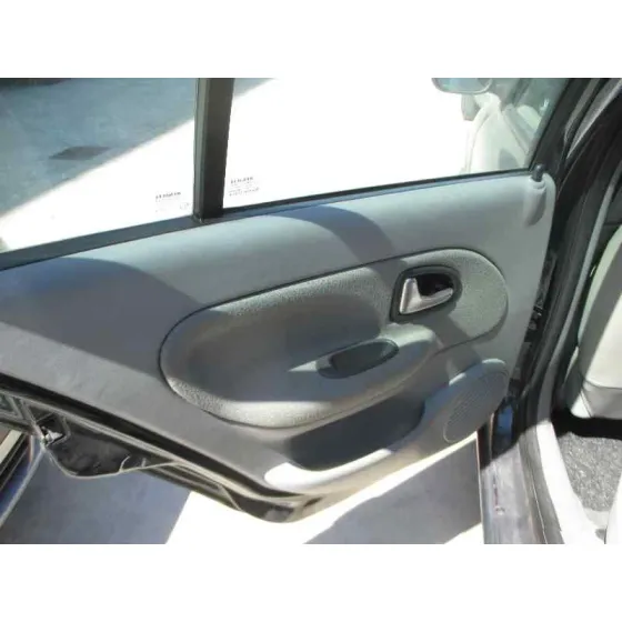 RENAULT CLIO II FASE II (B/CB0) '2004 AUTHENTIQUE AZUL