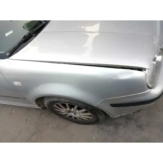 VOLKSWAGEN GOLF IV BERLINA (1J1) '2000 1.9 TDI GRIS PLATA