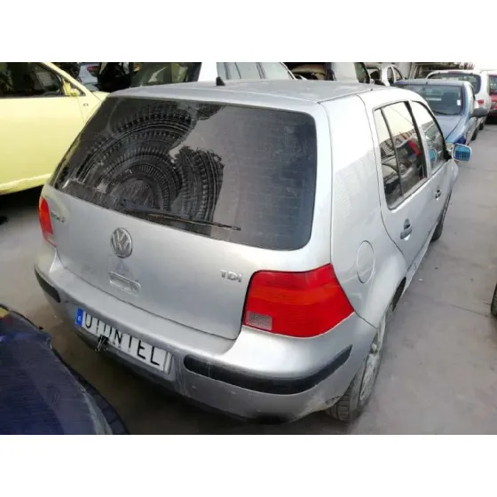 VOLKSWAGEN GOLF IV BERLINA (1J1) '2000 1.9 TDI GRIS PLATA