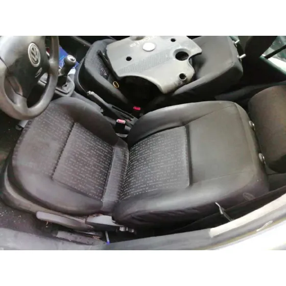 VOLKSWAGEN GOLF IV BERLINA (1J1) '2000 1.9 TDI GRIS PLATA