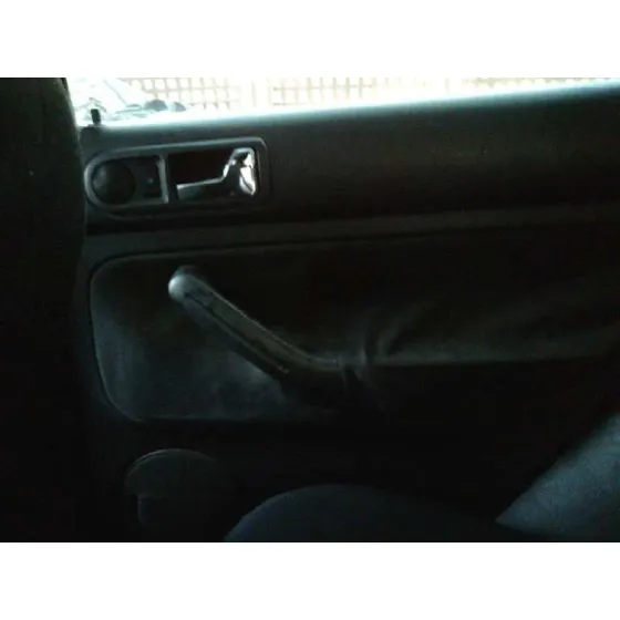 VOLKSWAGEN GOLF IV BERLINA (1J1) '2000 1.9 TDI GRIS PLATA