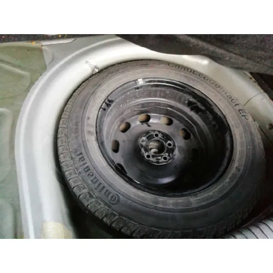 VOLKSWAGEN GOLF IV BERLINA (1J1) '2000 1.9 TDI GRIS PLATA