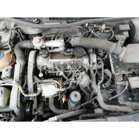 VOLKSWAGEN GOLF IV BERLINA (1J1) '2000 1.9 TDI GRIS PLATA