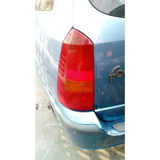 FORD FOCUS TURNIER (CAK) '2002 GHIA AZUL