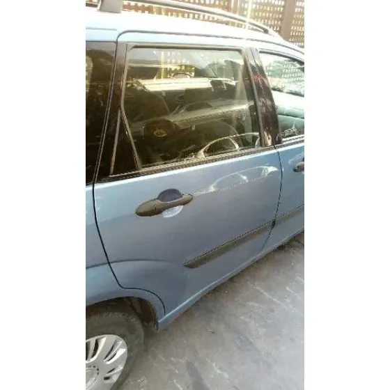 FORD FOCUS TURNIER (CAK) '2002 GHIA AZUL