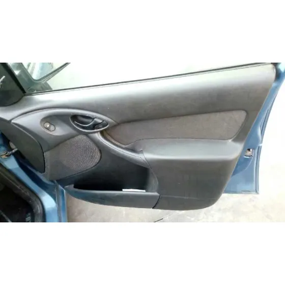 FORD FOCUS TURNIER (CAK) '2002 GHIA AZUL