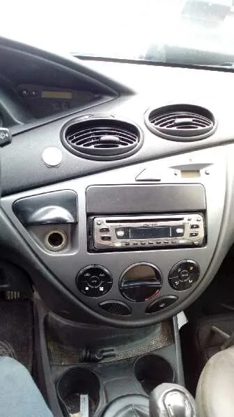 FORD FOCUS TURNIER (CAK) '2002 GHIA AZUL