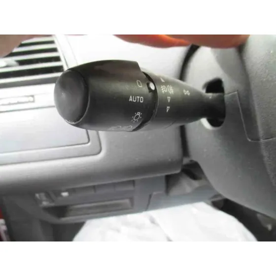CITROEN C4 BERLINA '2006 COLLECTION GRANATE