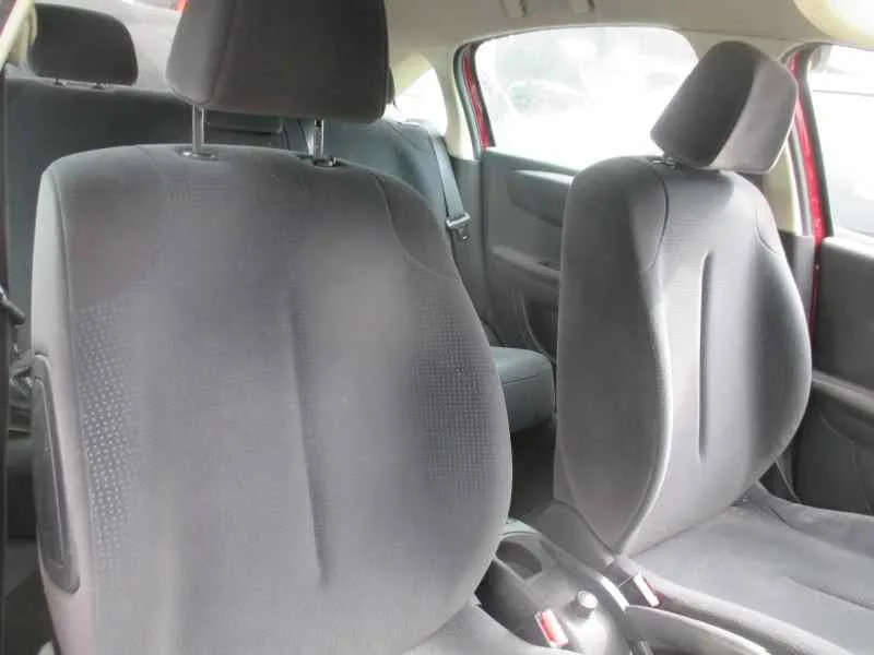 CITROEN C4 BERLINA '2006 COLLECTION GRANATE