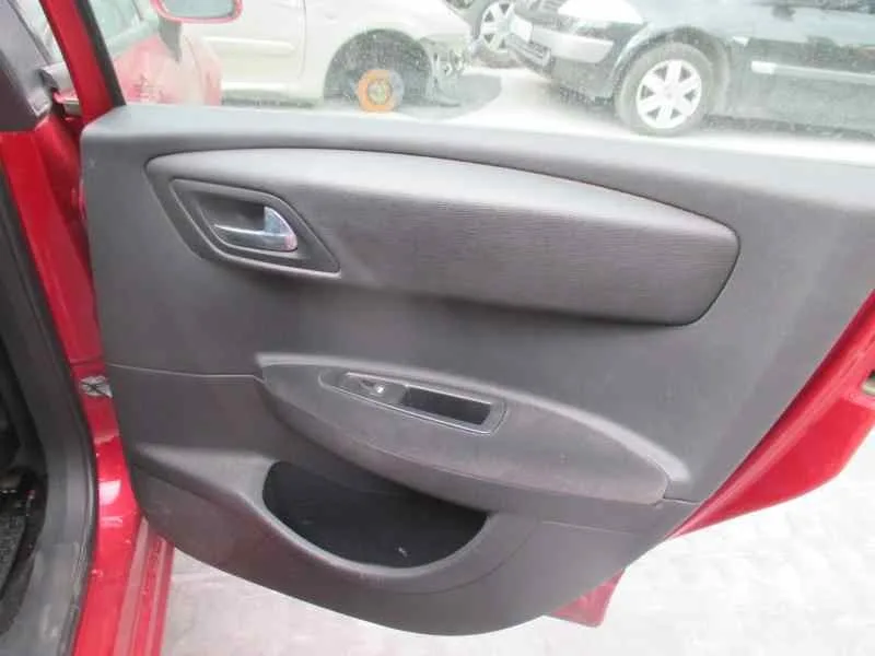 CITROEN C4 BERLINA '2006 COLLECTION GRANATE