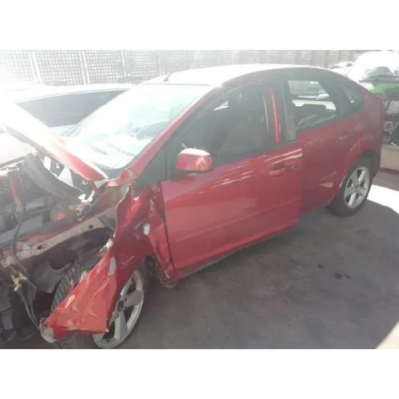 FORD FOCUS BERLINA (CAP) '2007 AMBIENTE (D) ROJO