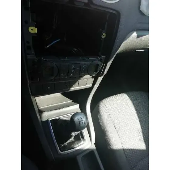 FORD FOCUS BERLINA (CAP) '2007 AMBIENTE (D) ROJO