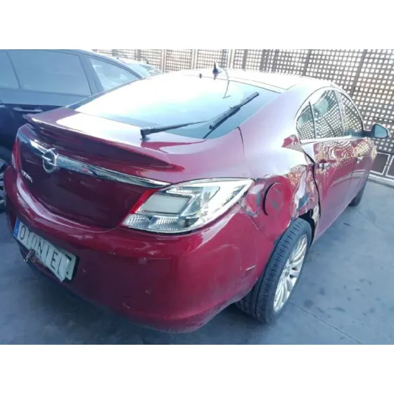 OPEL INSIGNIA BERLINA '2010 COSMO GRANATE