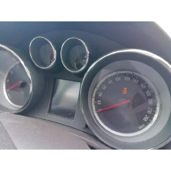 OPEL INSIGNIA BERLINA '2010 COSMO GRANATE
