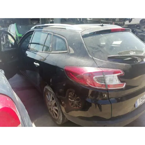 RENAULT MEGANE III SPORT TOURER '2011 1.5 DCI DIESEL FAP NEGRO