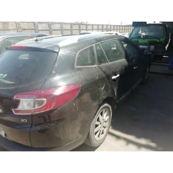 RENAULT MEGANE III SPORT TOURER '2011 1.5 DCI DIESEL FAP NEGRO
