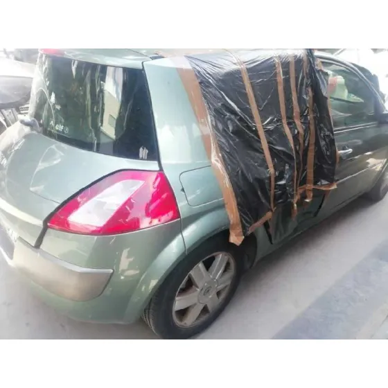 RENAULT MEGANE II BERLINA 5P '2004 1.9 DCI DIESEL VERDE