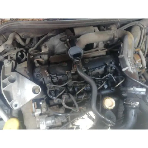 RENAULT MEGANE II BERLINA 5P '2004 1.9 DCI DIESEL VERDE