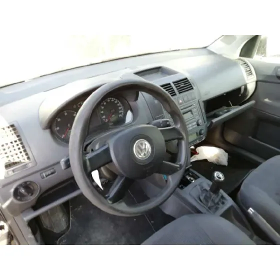 VOLKSWAGEN POLO (9N3) '2006 ADVANCE NEGRO