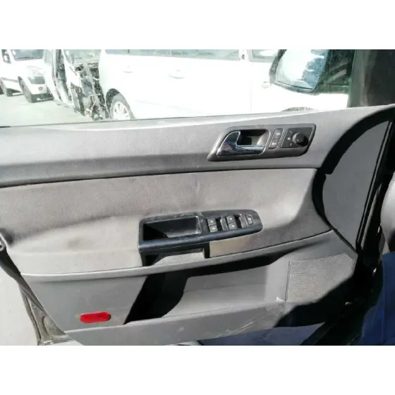 VOLKSWAGEN POLO (9N3) '2006 ADVANCE NEGRO