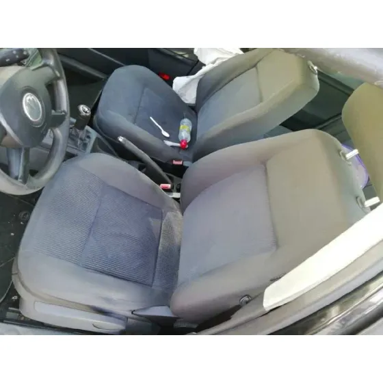 VOLKSWAGEN POLO (9N3) '2006 ADVANCE NEGRO